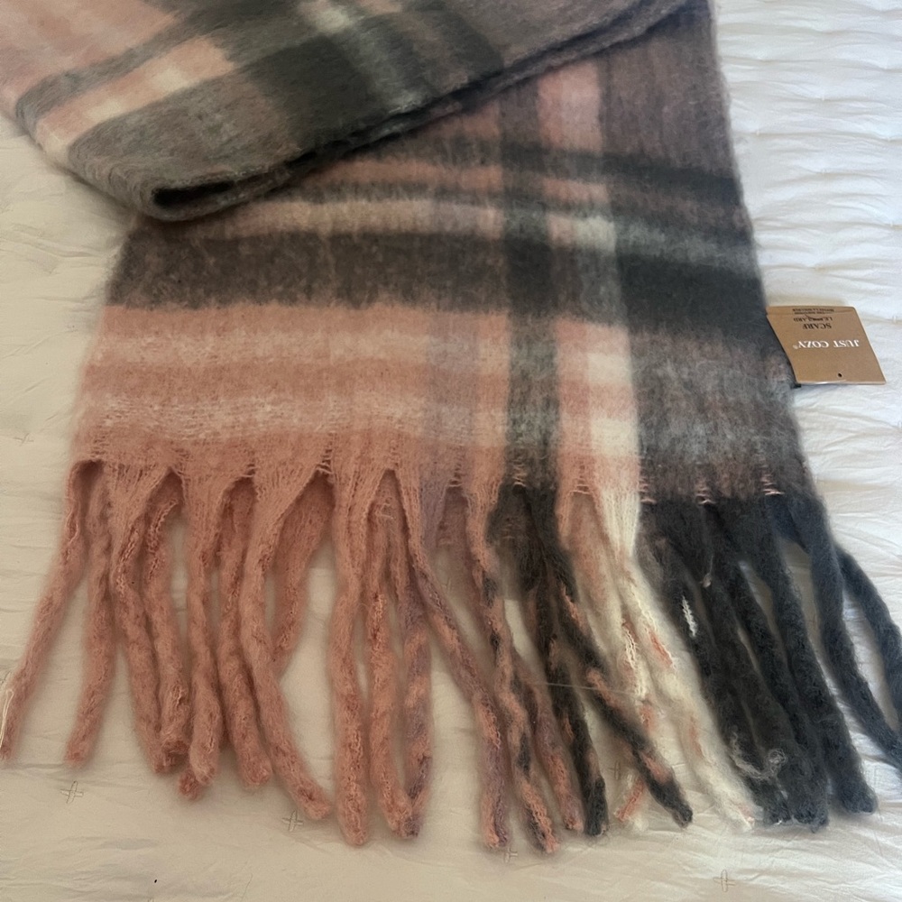 JUST COSZY SCARF